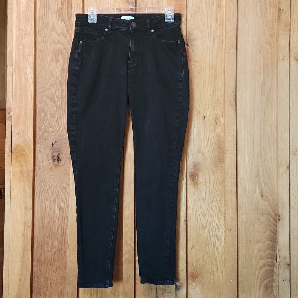 LOFT Curvy Mid Rise Skinny Cropped Stretch Jeans, Size 4, Black Denim